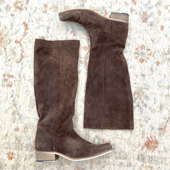 Seychelles Rich Brown Suede Heeled Boots - Picture 2 of 8